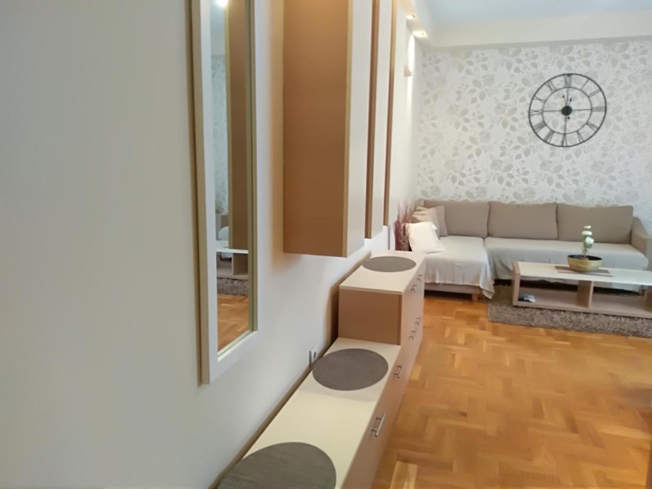 Apartman Nina Vojvode Stepe Vozdovac Voždivac Exterior foto